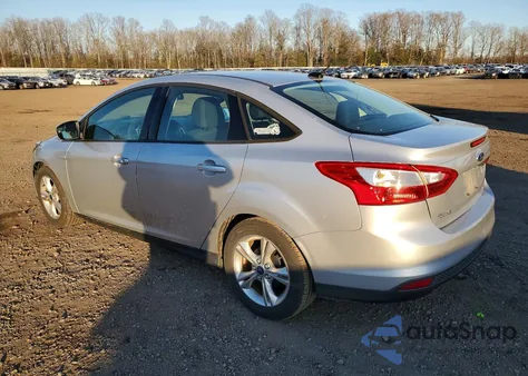 2014 Ford Focus Se z USA, uszkodzony, nr VIN 1FADP3F29EL145153